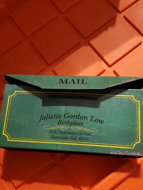 Juliette Gordon Low Green Mail Keepsake Box